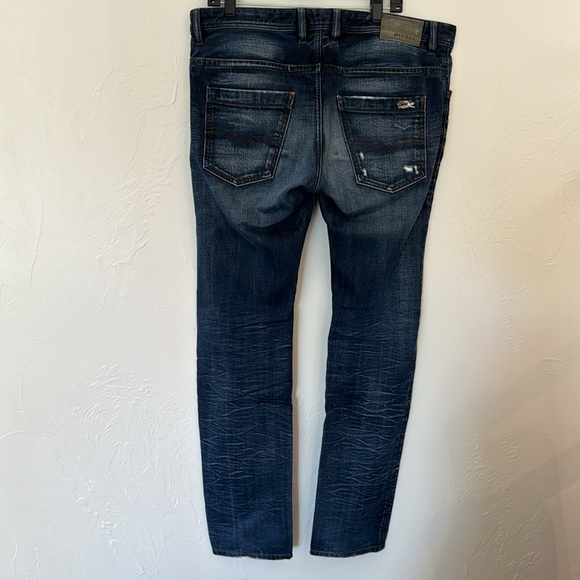 Diesel BRADDOM Vintage Style Distressed BLUE Denim 34W 34L slim-carrot fit - Picture 2 of 13